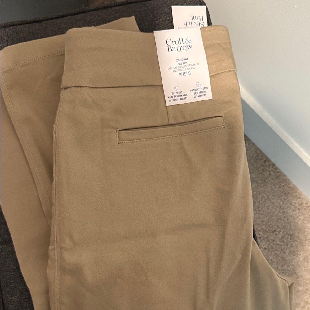 Croft & Barrow Women’s Khaki Pants